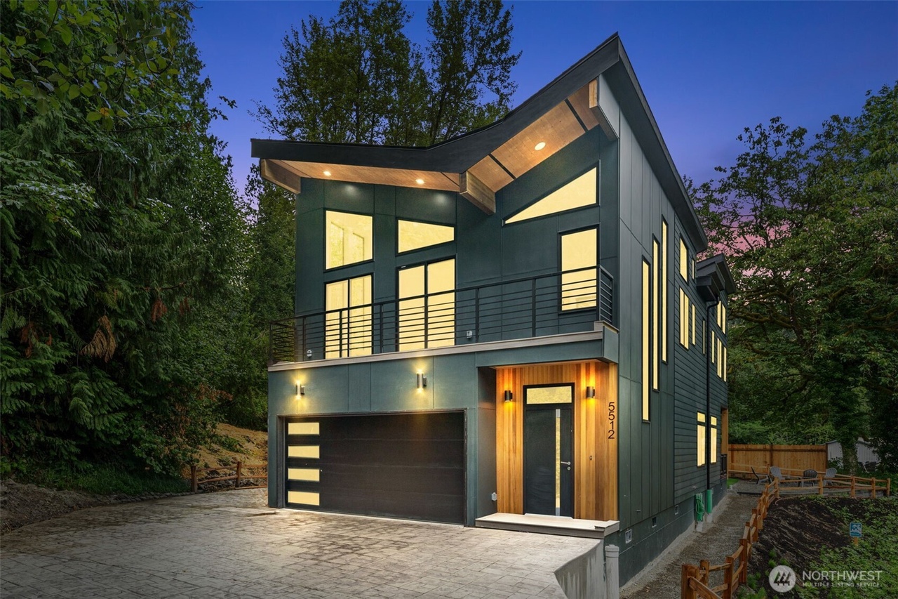 Modern House Image